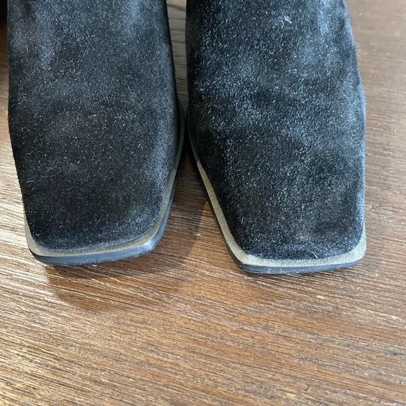 NWOB Sam Edelman Black Suede Block heeled Booties, 9M - Picture 7 of 11
